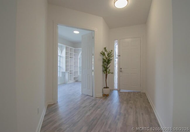 7046 Fish Creek Ln
