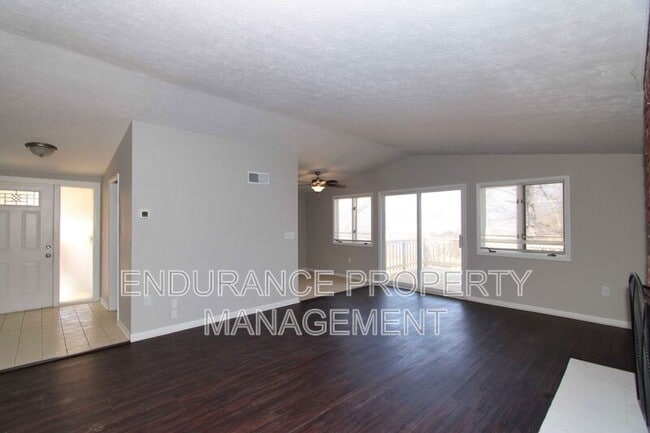 Photo - 3130 Balsamridge Dr