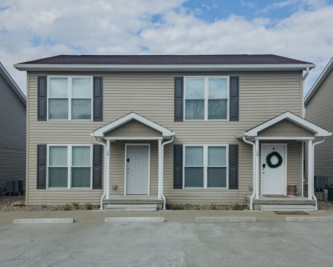 Building Photo - Brookside Manor