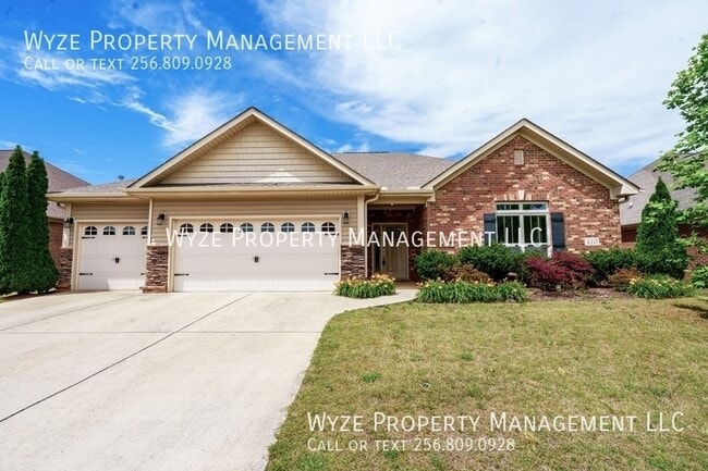 Photo - 410 Creekwater Cir