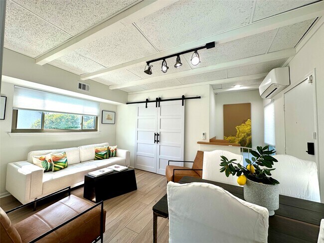 Photo - 4723 Aftonshire Dr Unidad 15