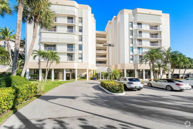Building Photo - 176 Helios Dr Unit 508 Rental