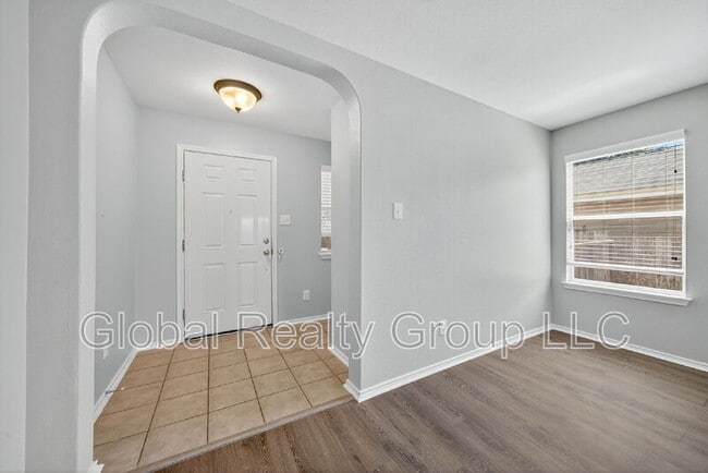 Photo - 10411 Artesia Wells