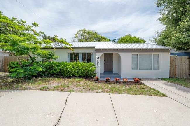 Building Photo - 611 S Highland Ave Rental
