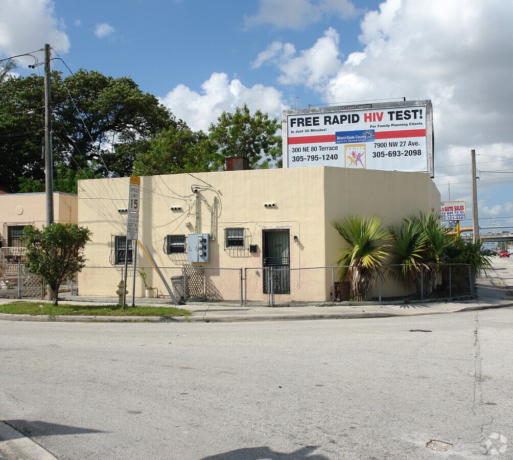 Photo - 500 NW 79th St Apartments