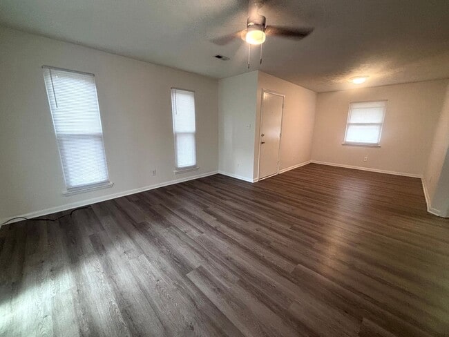 1000 Madiera Ct