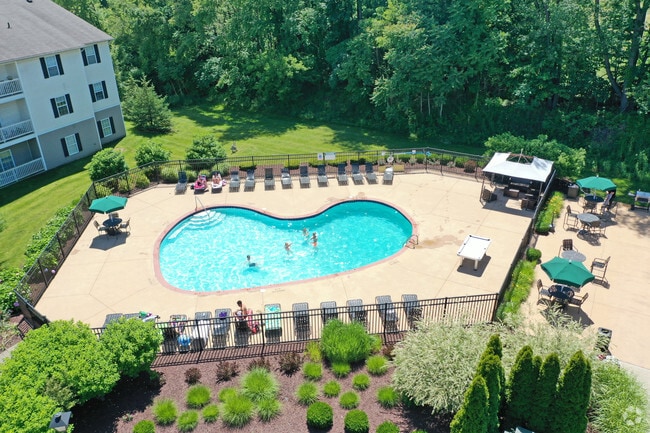 Pool - Pebblebrook Apartments