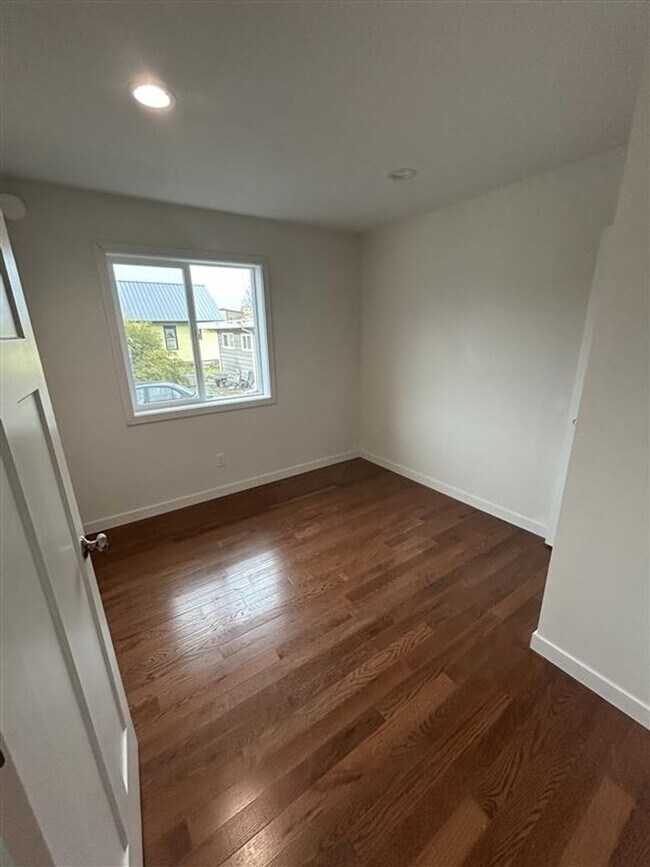 Photo - 118 S Harkness St Unidad A