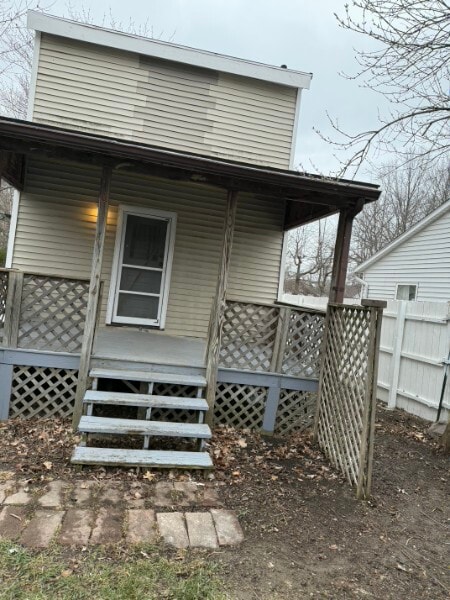 Photo - 1447 Tait St