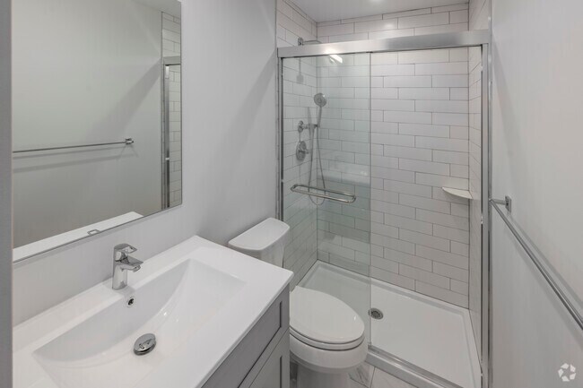 1BR, 1BA - 650SF - Bathroom