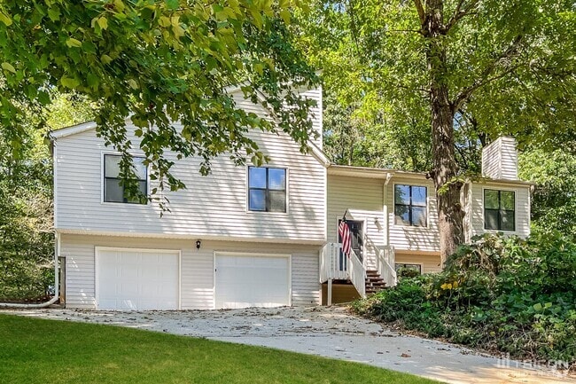 Building Photo - 3833 Greenbrook Dr Rental