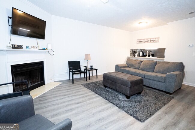 Photo - 362 Oak Harbor Trail