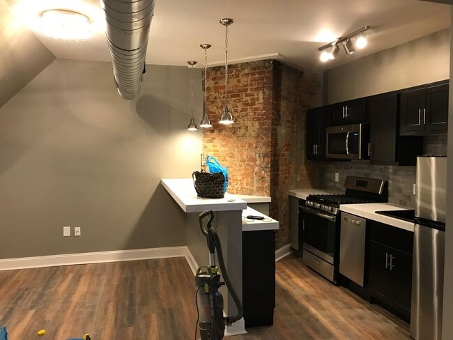 Building Photo - 6855 Penn Ave Unit Apt. #3