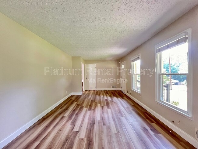 Photo - 1110 Washington Ave