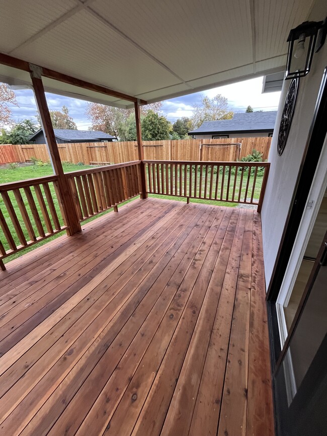 Deck Off Master Bedroom - 608 Myrtle Ave