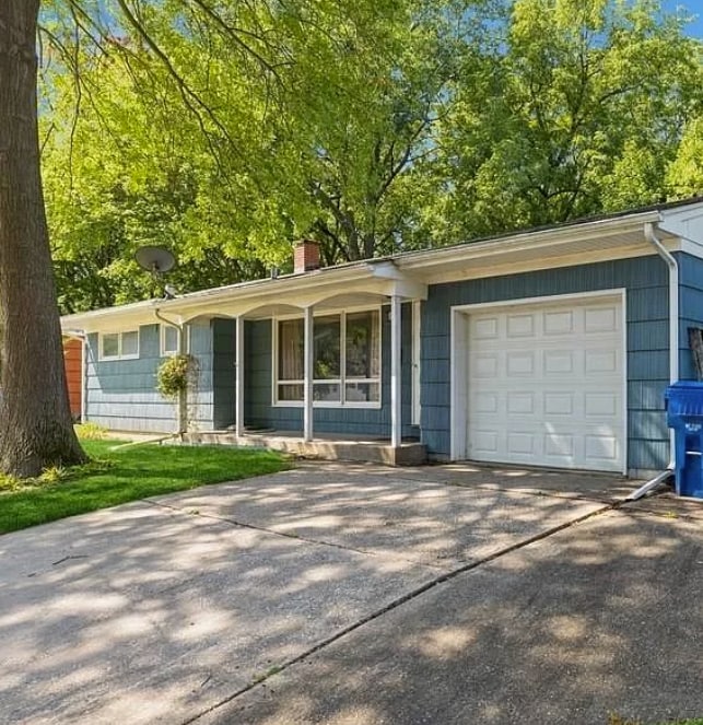 Building Photo - 909 54th St