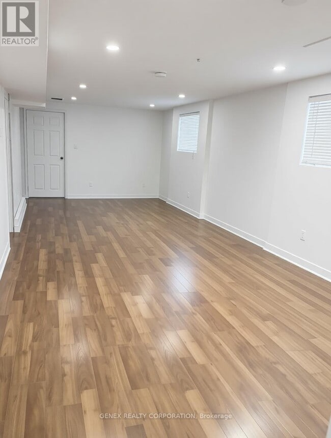 Photo - 8 Montrose Pl