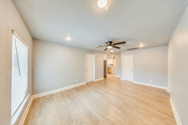 Photo - 4523 Keystone St