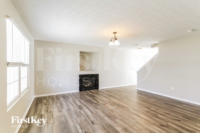 Photo - 5563 Russell Fork Dr