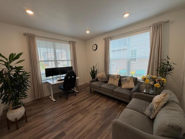 Photo - 1856 Megan Dr