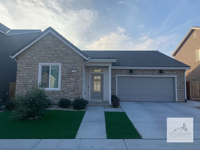 Photo - Stunning 3 Bedroom 2 Bath Home In Riverstone! SOLAR!