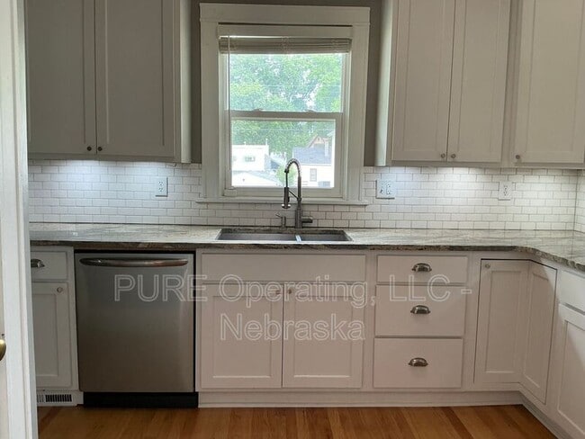 Photo - 4182 Wakeley St