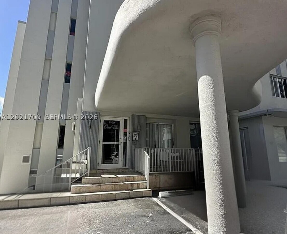 Photo - 3700 Collins Ave Unit S-306