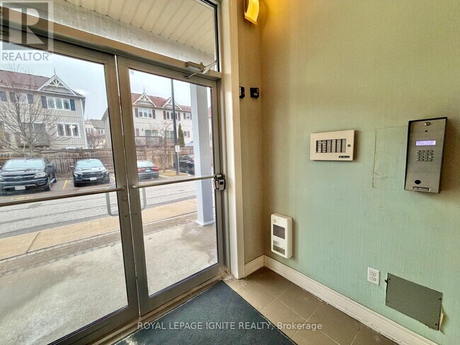 Photo - 5 Sidney Ln Unité 211