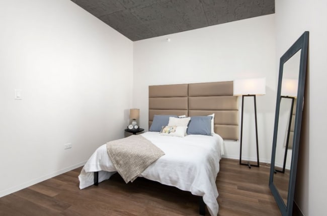 Photo - 42 E 14th St