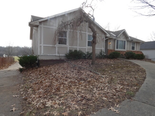 Photo - Beautiful Home in North Kansas City School District!