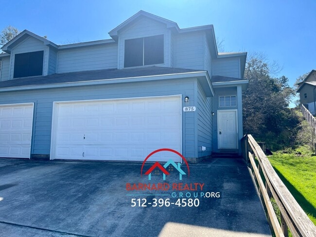 Building Photo - Available Mid July: Well maintained Duplex with Garage and Yard- Close to TX State Bus Stop!