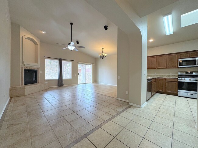 Photo - Northeast El Paso 3 Bed/2 Bath Refrig A/C