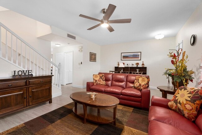 Photo - Sunsets, Shopping and Sights!