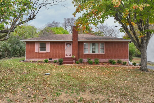 Classic Nashville vernacular architecture before the rise of "tall skinnies" - 1709 Roger Ave House