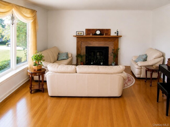 Photo - 174 Waverly Rd