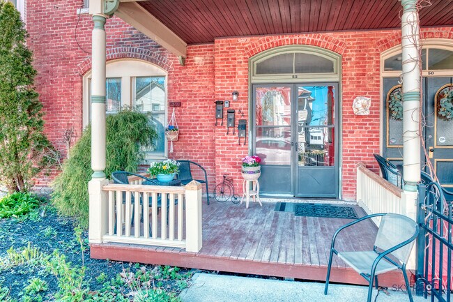 Photo - 52 Pomeroy Ave