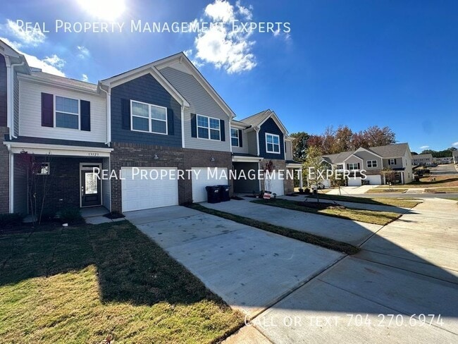 Building Photo - 13123 Cottage Crst Ln