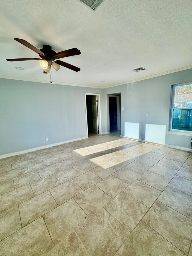 Photo - New Rental! Updated 2-bedroom located in a Southside Neighborhood!