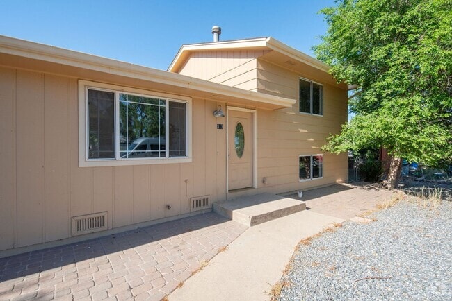 Building Photo - Country Living at its Best in Gilcrest Rental