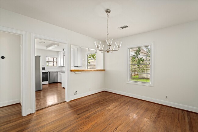 Photo - 1024 W 16th St