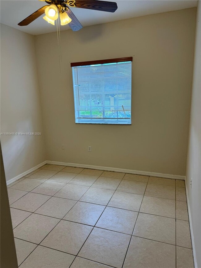 Photo - 6922 NW 179th St Unit 103-5
