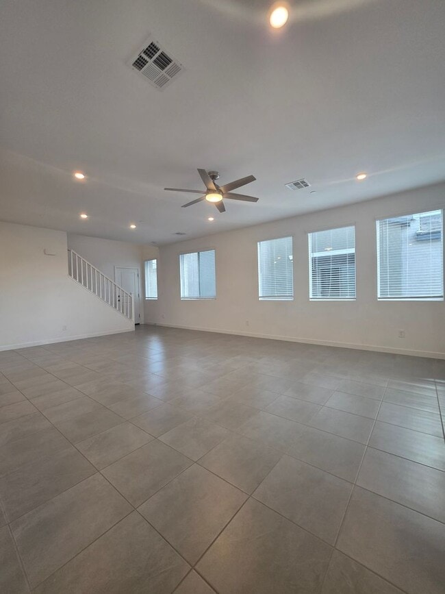 176 Vanhoy Ave