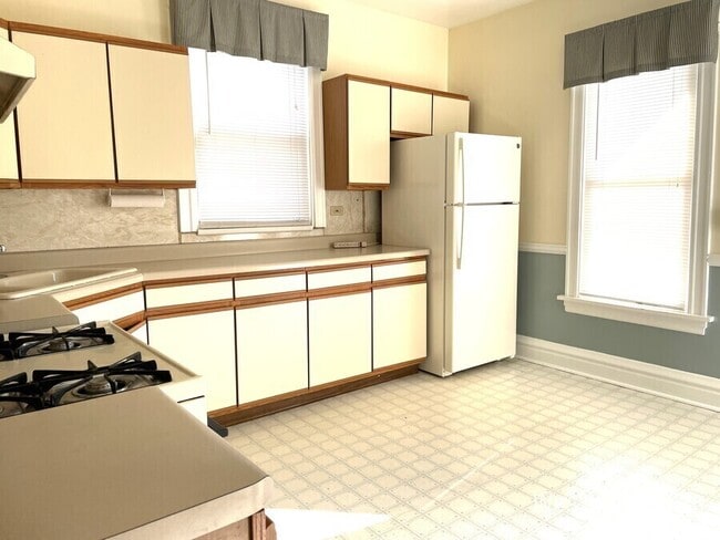 Photo - 3804 N Drake Ave Unit 2