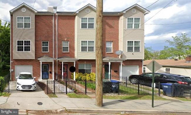 Photo - 5120 C St SE Townhome