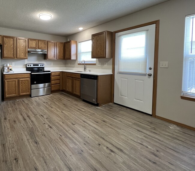 Photo - 2619 E Conquest St