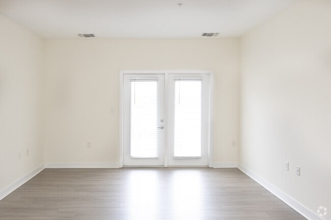2BR, 2BA - 1,121SF - Living Room