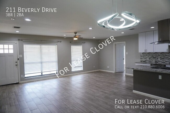 Photo - 211 Beverly Dr