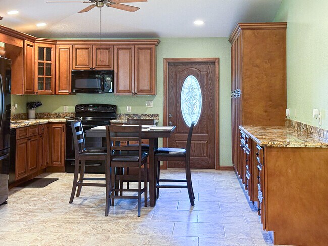 Photo - 12895-12854 54th St N