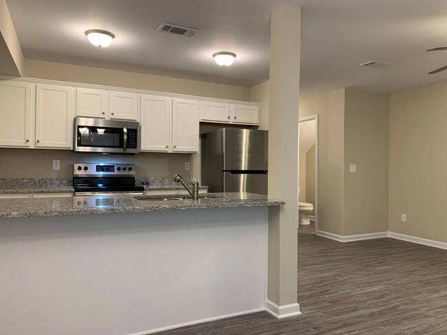 Photo - Great Townhome Near Middle Georgia State University