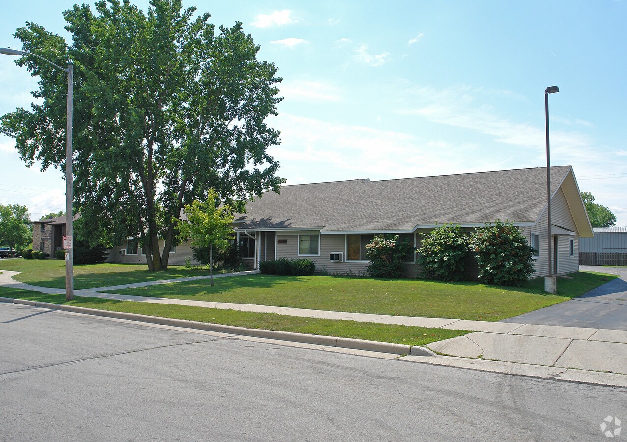 Photo - South Willow Apartments